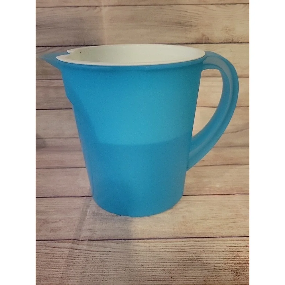 Tupperware‎ Impression Gallon Pitcher ECO Water Filtration 7061